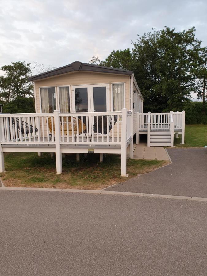 Tattershall Lakes Family Holiday Hotell Exteriör bild